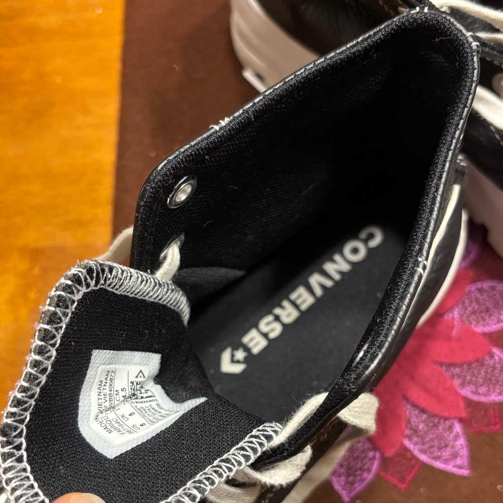 Converse Leather High-Top Sneakers - Picture 5 of 7